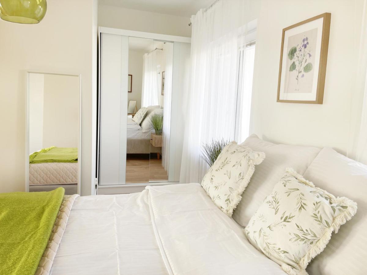 La Ola Apartamenty 梅尔诺 外观 照片